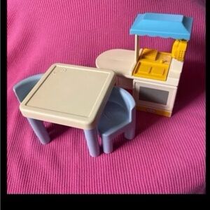 Vintage little tike dollhouse kitchen stove table chairs furniture lot